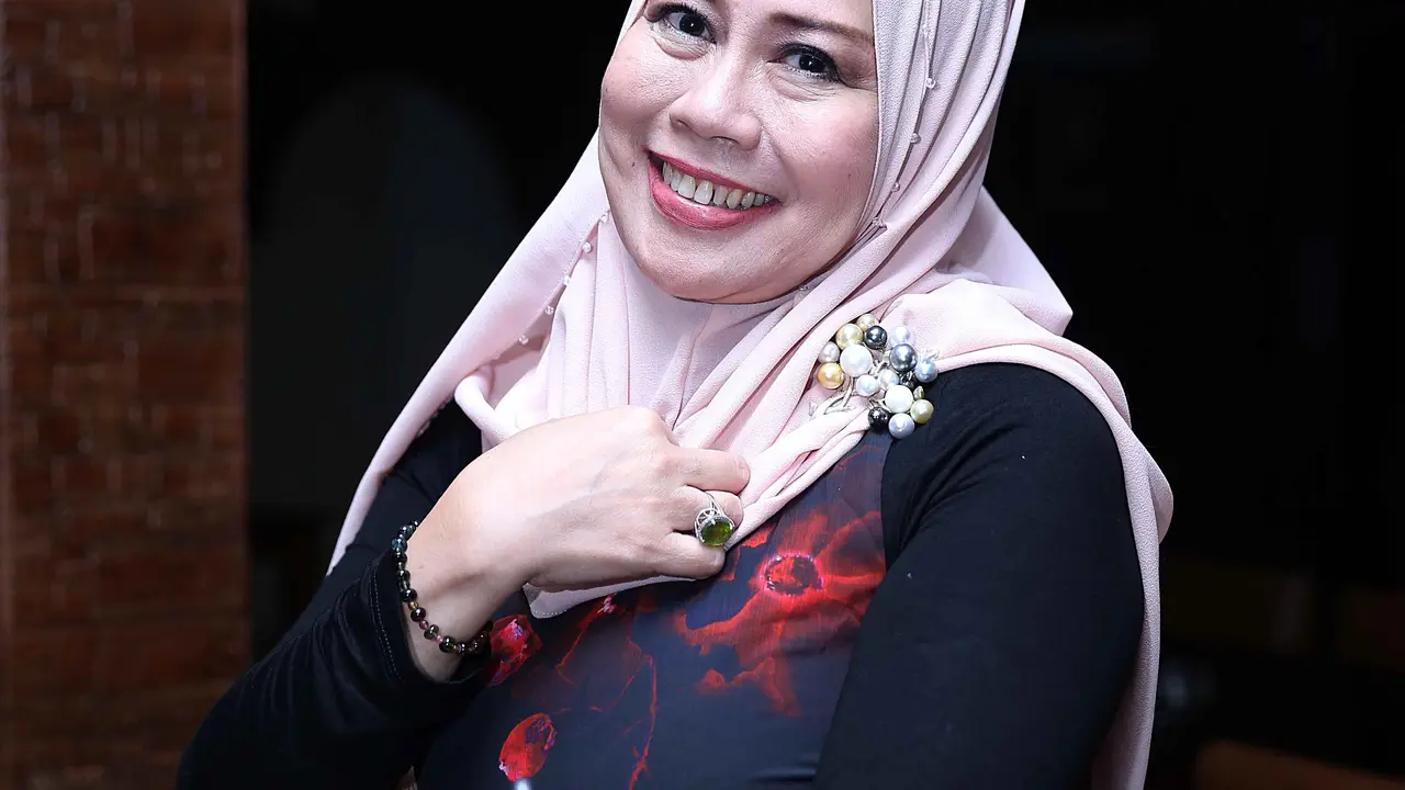 Dewi Yull