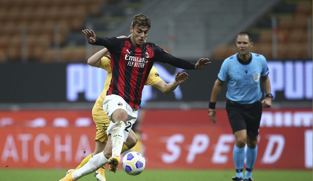 Foto Hakan Calhanoglu 2 Gol Ac Milan Menang Tipis Atas Bodoe Glimt Bola Liputan6 Com