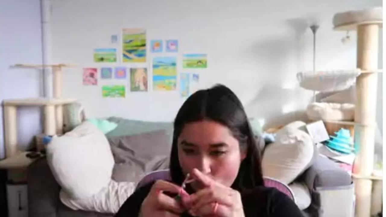 5 Potret Apartemen Stephanie Poetri di Amerika, Super Cozy dan Artistik Banyak Karya Buatan Sendiri