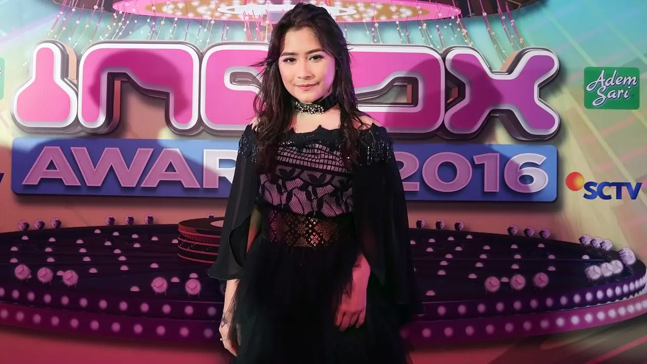 [Bintang] Prilly Latuconsina