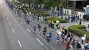 Ribuan peserta mengikuti Jakarta Running Festival (JRF) 2026 di kawasan Jalan Jenderal Sudirman, Jakarta, Sabtu (24/10/2026). Ajang lari yang berlangsung pada 24–25 Oktober 2026 ini menghadirkan kategori 5K, 10K, half marathon, dan full marathon. JRF 2026 diikuti lebih dari 37.000 pelari dari 48 negara, termasuk sekitar 1.000 pelari internasional serta 500 komunitas lari. (KLY/Budy Santoso)