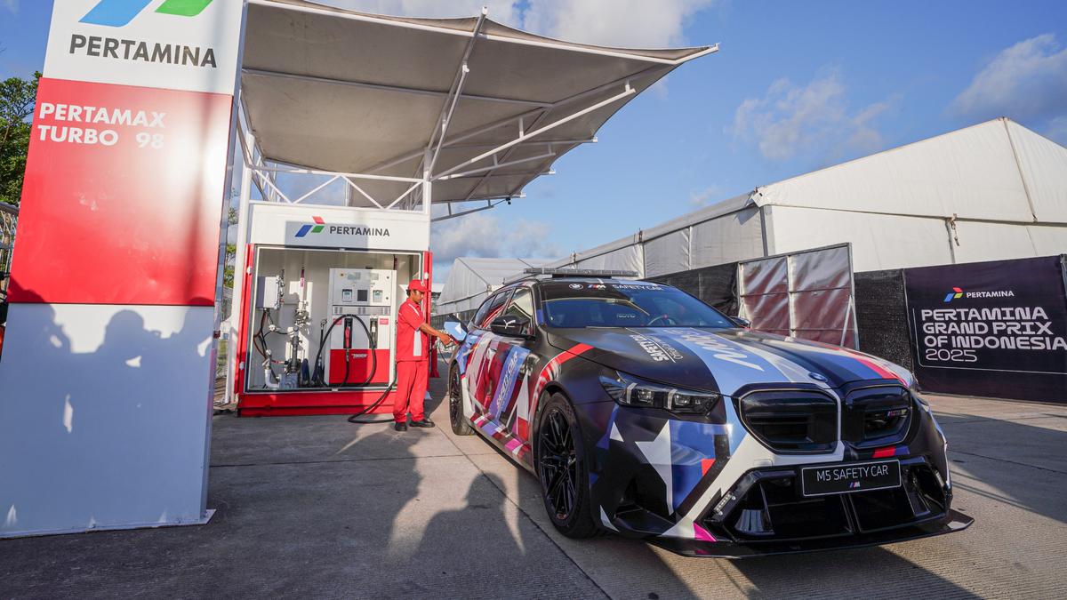 Pertamina Pasok Pertamax Turbo, BBM Resmi Safety Car &amp; Marshall Pertamina Grand Prix of Indonesia 2025