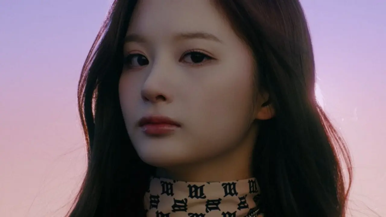 Sullyoon NMIXX