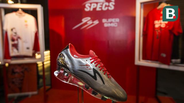 Peluncuran Sepatu Specs