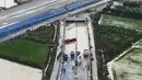 Bencana ini menyebabkan puluhan orang tewas dan memaksa ribuan orang mengungsi. (Yun Kwan-shick/Yonhap via AP)