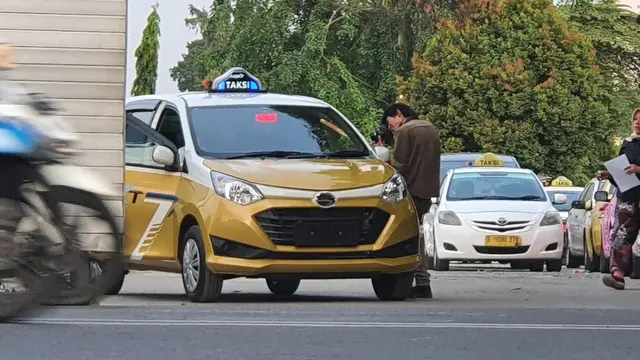 Mobil low cost green car (LCGC), Daihatsu Sigra siap menjadi armada taksi Next Express yang akan beroperasi di wilayah Jabodetabek.