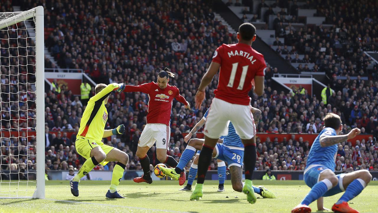 Manchester United (MU)