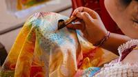Ilustrasi membatik. (Gambar oleh AnglesNViews dari Pixabay)
