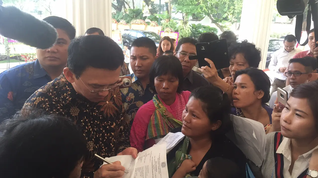 Masrifah Menangis Mengadu ke Ahok Tak Bisa Bayar BPJS Kesehatan