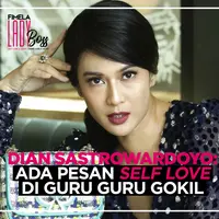 LADY BOSS: Dian Sastrowardoyo Tebarkan Pesan Self Love di Film Guru Guru Gokil