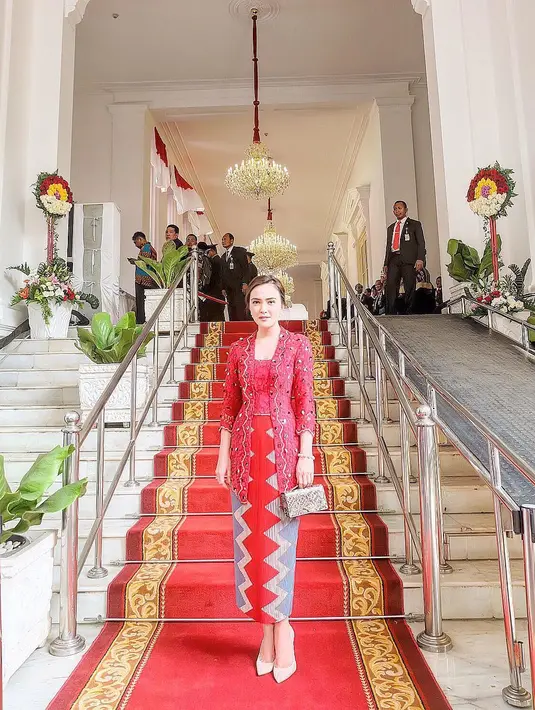 [Bintang] Shandy Aulia di Istana Negara