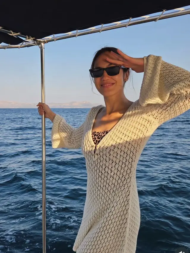 Pevita Pearce liburan bareng suami. [@pevpearce]