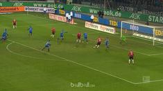 Berita video highlights Bundesliga 2017-2018, Hannover vs Mainz, dengan skor 3-2. This video presented by BallBall.