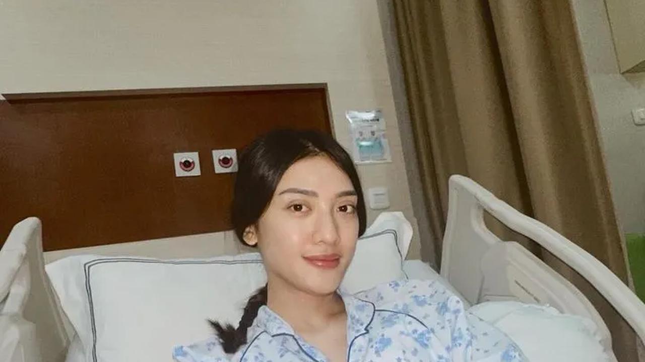 Tak sedikit pula netizen yang ikut mendoakan segera pulih.<br>