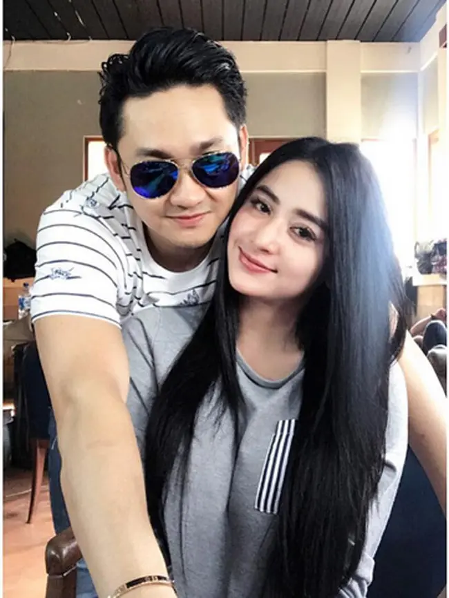 Dewi Perssik dan Angga Wijaya (Instagram)