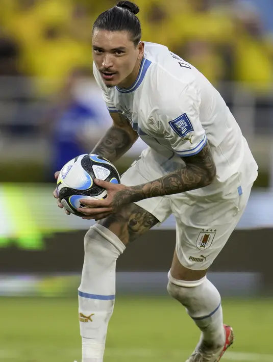 Darwin Nunez menyelamatkan Uruguay dari kekalahan setelah mencetak gol yang menyamakan skor pada injury time. (AP Photo/Fernando Vergara)