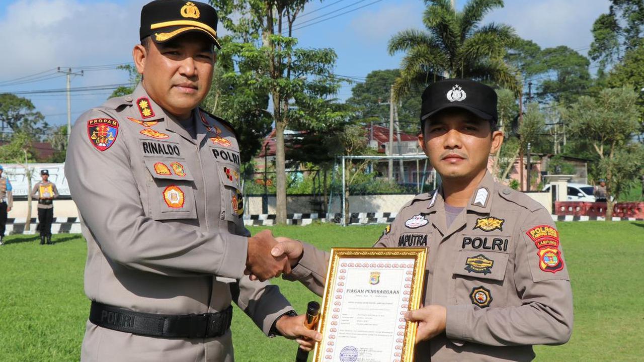 Kapolri Beri Hadiah Sekolah Inspektur Polisi buat Bripka Rico yang Tangkap Pelaku Curanmor saat Lepas Dinas