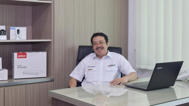 Sendy Suwendy, Direktur JSI