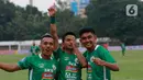 Pemain PSS Sleman, Irkham Mila, melakukan selebrasi usai mencetak gol ke gawang Persiraja Banda Aceh pada laga BRI Liga 1 di Stadion Madya, Jakarta, Sabtu (11/9/2021). Persiraja Banda Aceh menang tipis atas PSS Sleman 3-2. (Bola.Com/M Iqbal Ichsan)