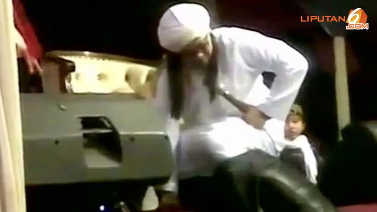 kekerasan-ustadz-140213c.jpg