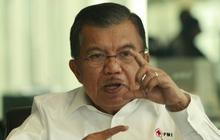 JK & Liem Swie King nyoblos di TPS 004 Dharmawangsa