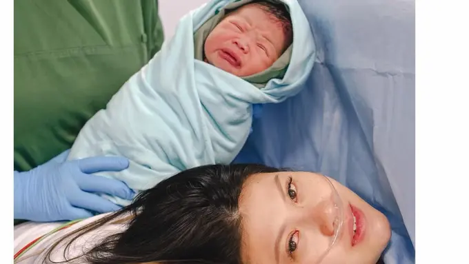 Resmi Jadi Ibu! Mitzi Abigail, Istri Pebulutangkis Anthony Ginting Tampil On Point Saat Melahirkan