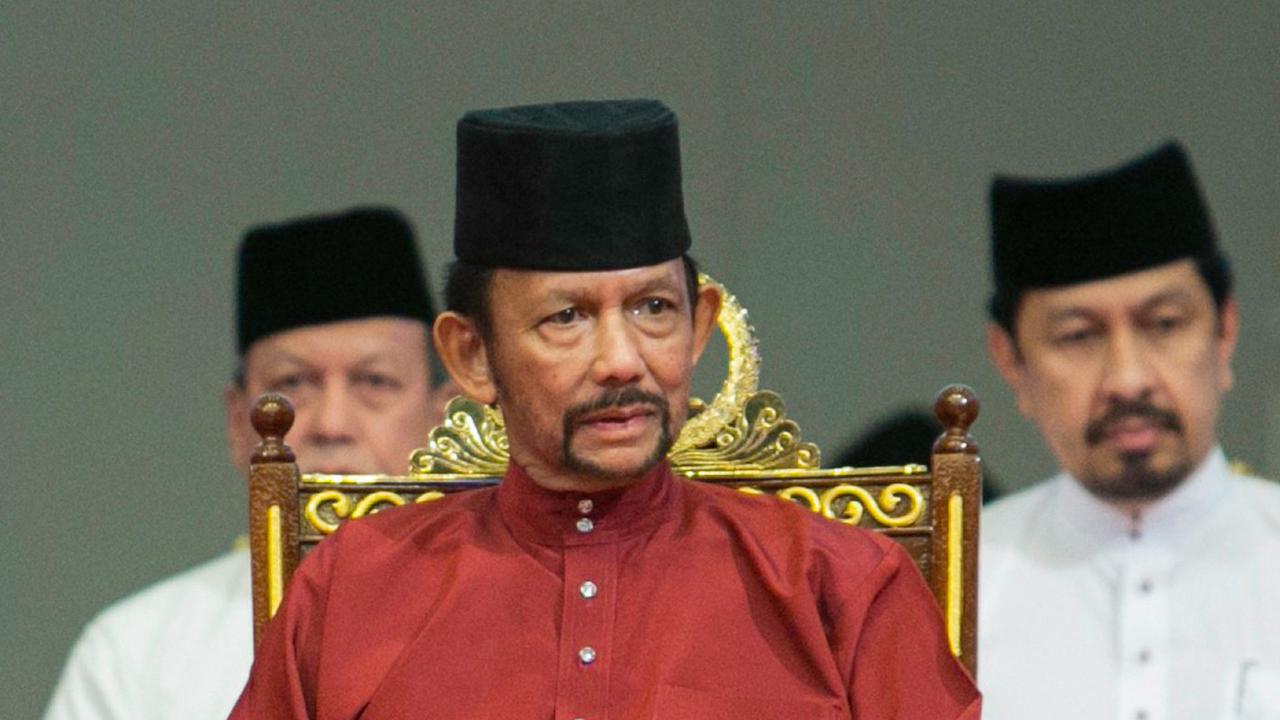 Brunei Berlakukan Hukum Rajam LGBT Mulai Hari Ini