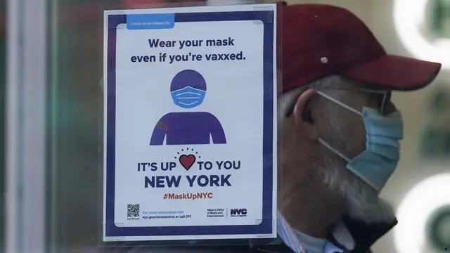 New York mengembalikan mandat masker saat kasus melonjak