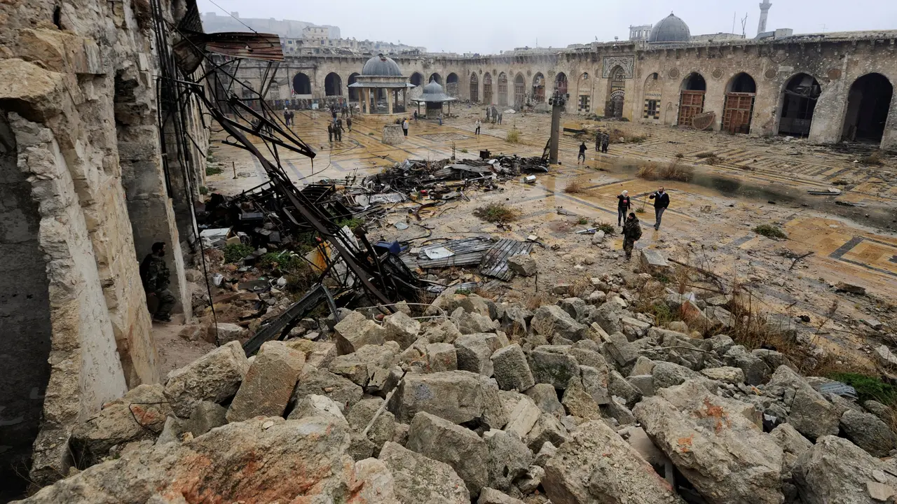 20161213-Kehancuran Masjid Tertua di Dunia Akibat Konflik Suriah-Aleppo