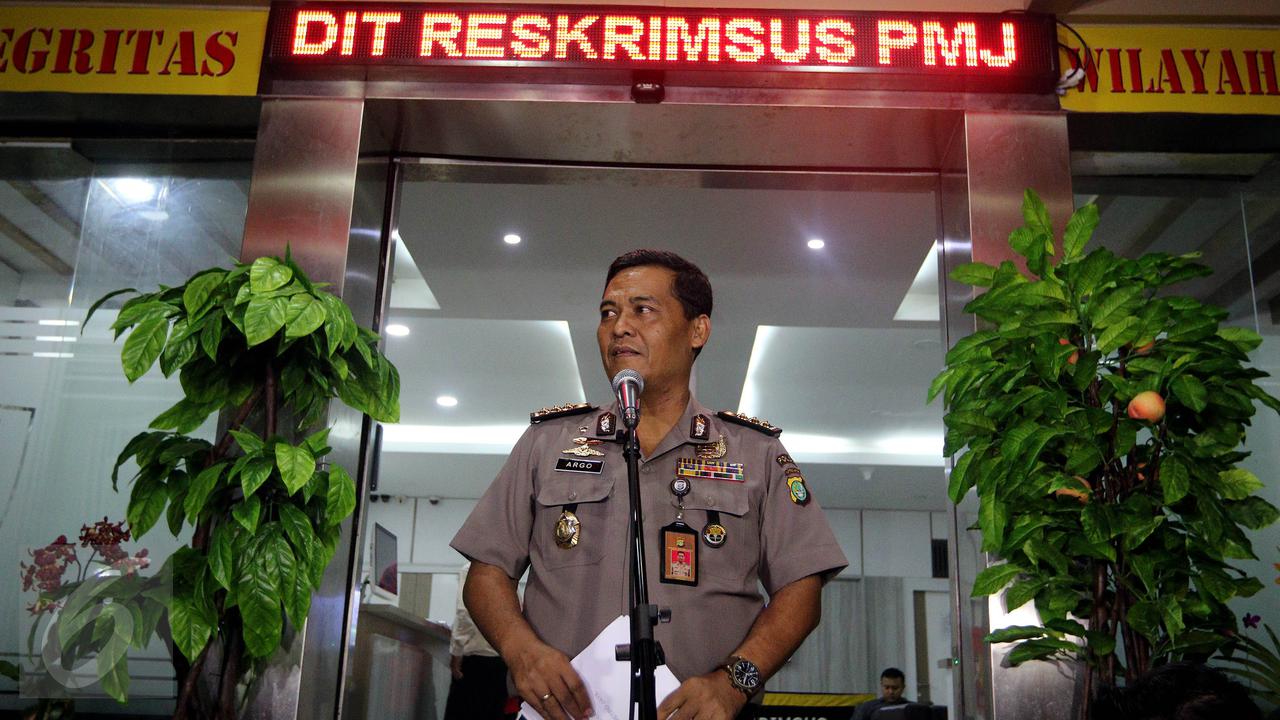 Polda Metro Jaya Tetapkan Firza Husein Sebagai Tersangka-Jakarta- Johan Tallo-20170516