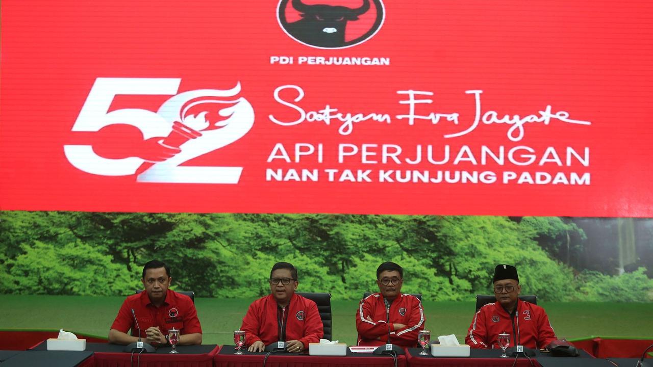 Hasto Kristiyanto konferensi pers jelang HUT ke-52 PDIP