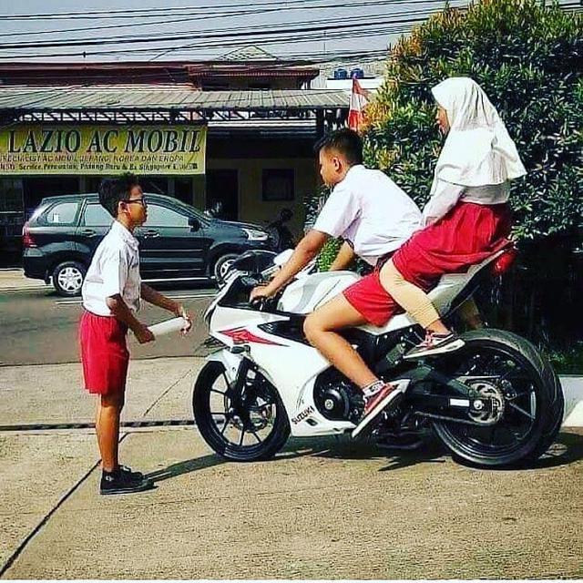 jomblo ngenes (foto: Instagram/@awreceh.id)