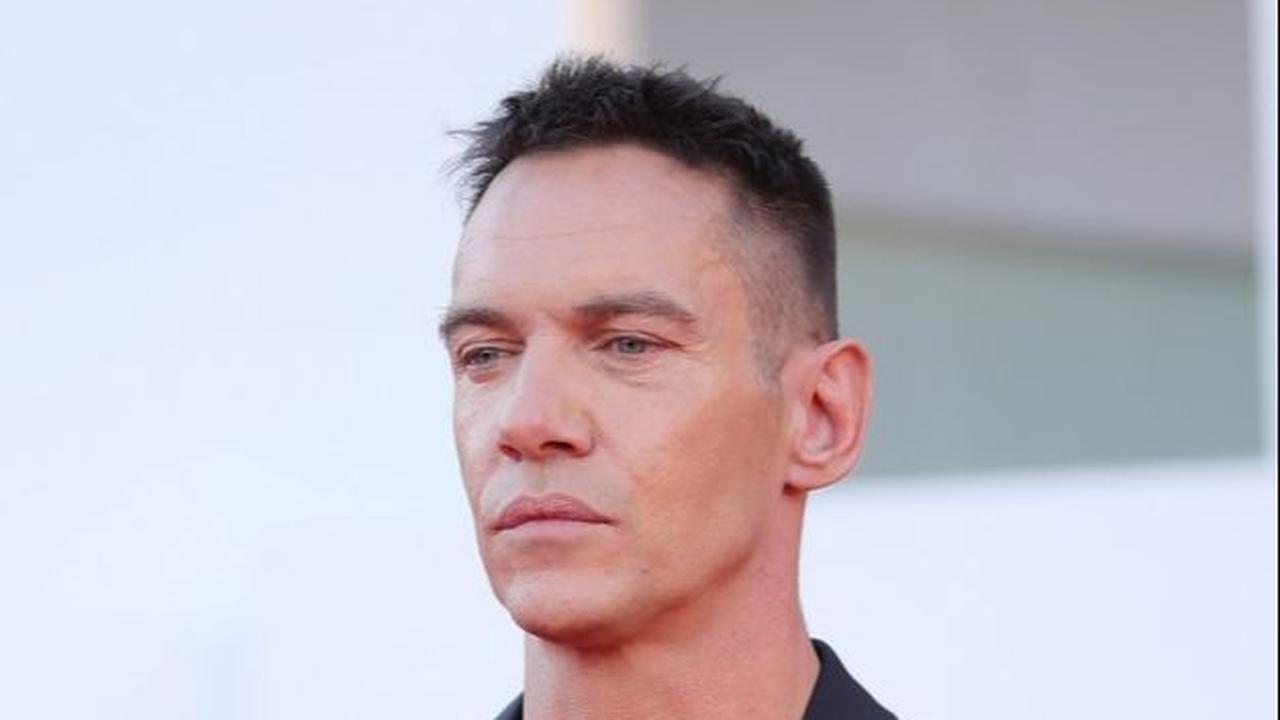 3. Jonathan Rhys Meyers