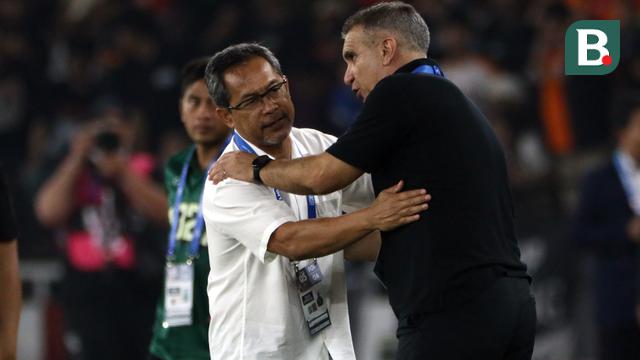 Pelatih Persebaya Surabaya Aji Santoso