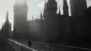 Dalam video itu, tiga orang terlihat melaukan Apparate di Hogwarts. (Youtube)