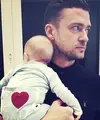 Kehidupan rumah tangga Justin Timberlake dan Jessica Biel semakin terasa lengkap dengan kehadiran Silas Randall. (Via Instagram/@justintimberlake)