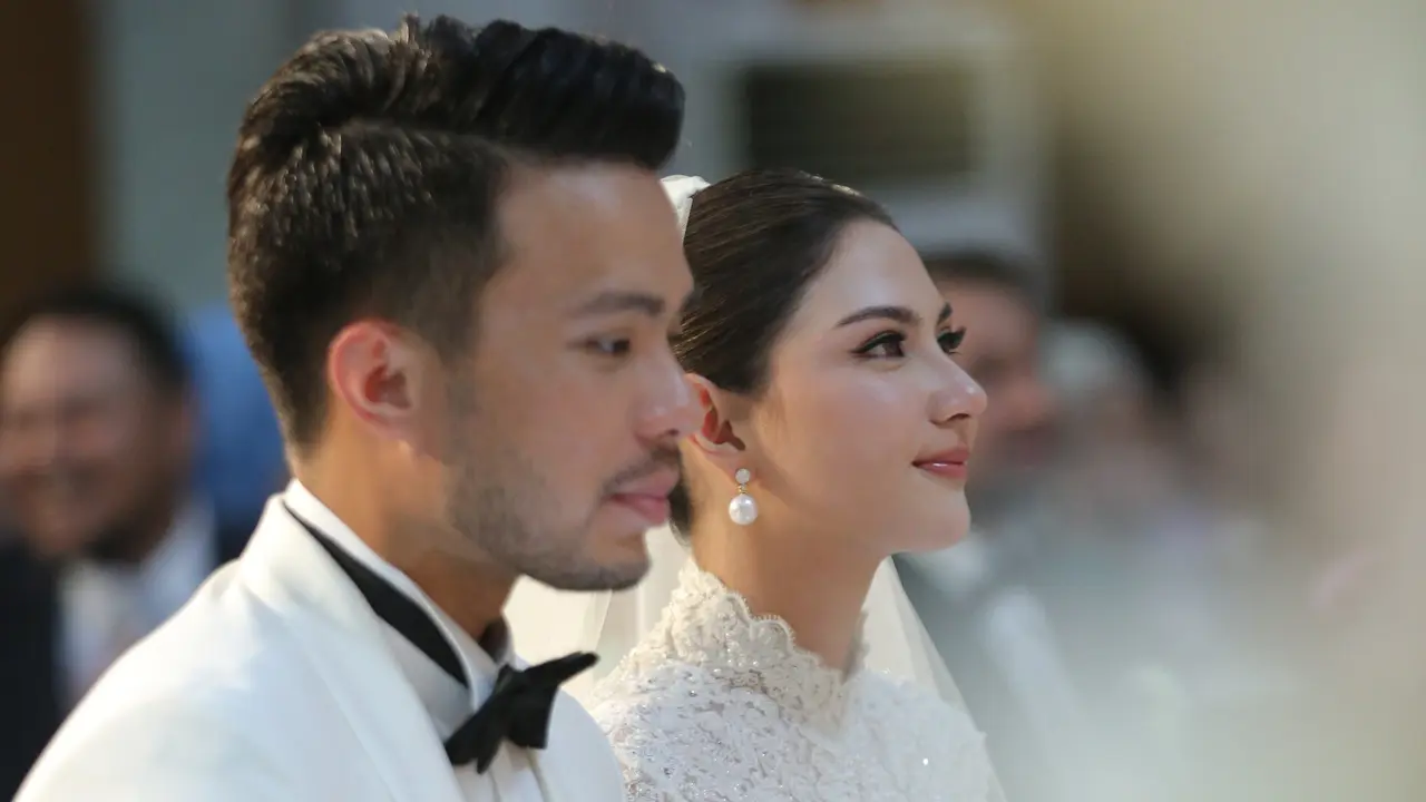 Potret Pemberkatan Pernikahan Jessica Mila dan Yakup Hasibuan