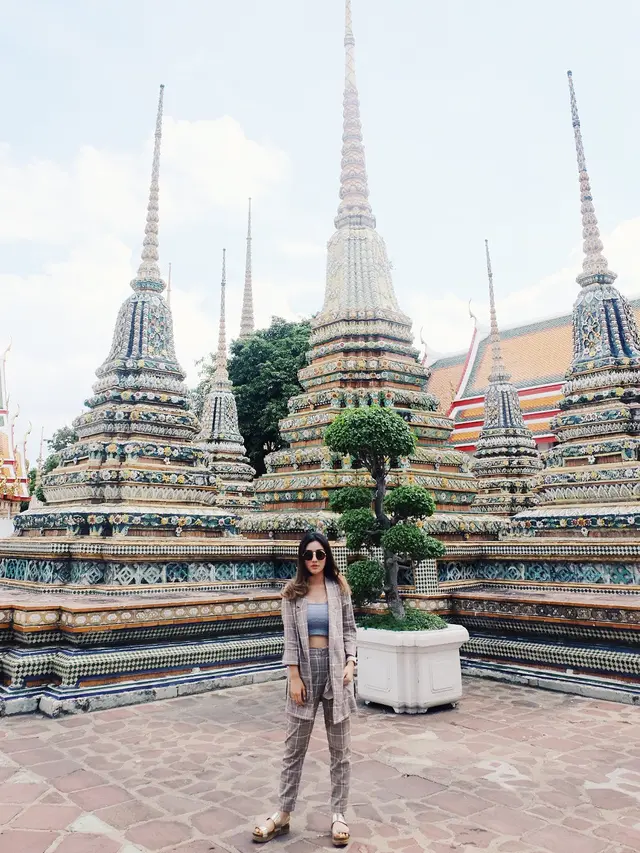 Kangen Liburan Ini 7 Gaya Zulfa Maharani Pemeran Gina Film Bebas Saat Travelling