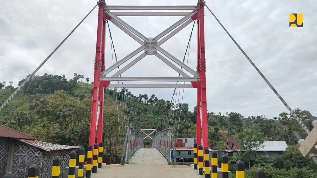 Kementerian PU bakal membangun 63 jembatan gantung di Indonesia pada 2026.