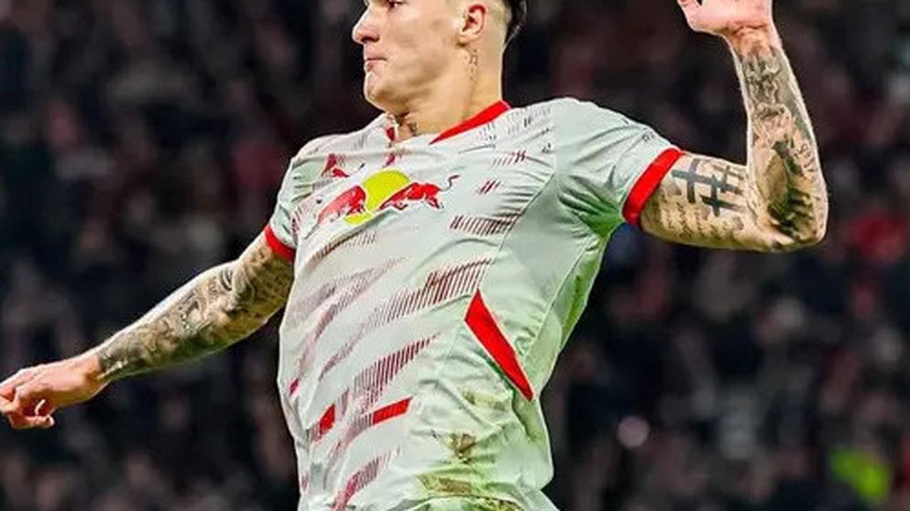 Leipzig Tolak Tawaran Newcastle untuk Benjamin Sesko, MU Siap Menelikung