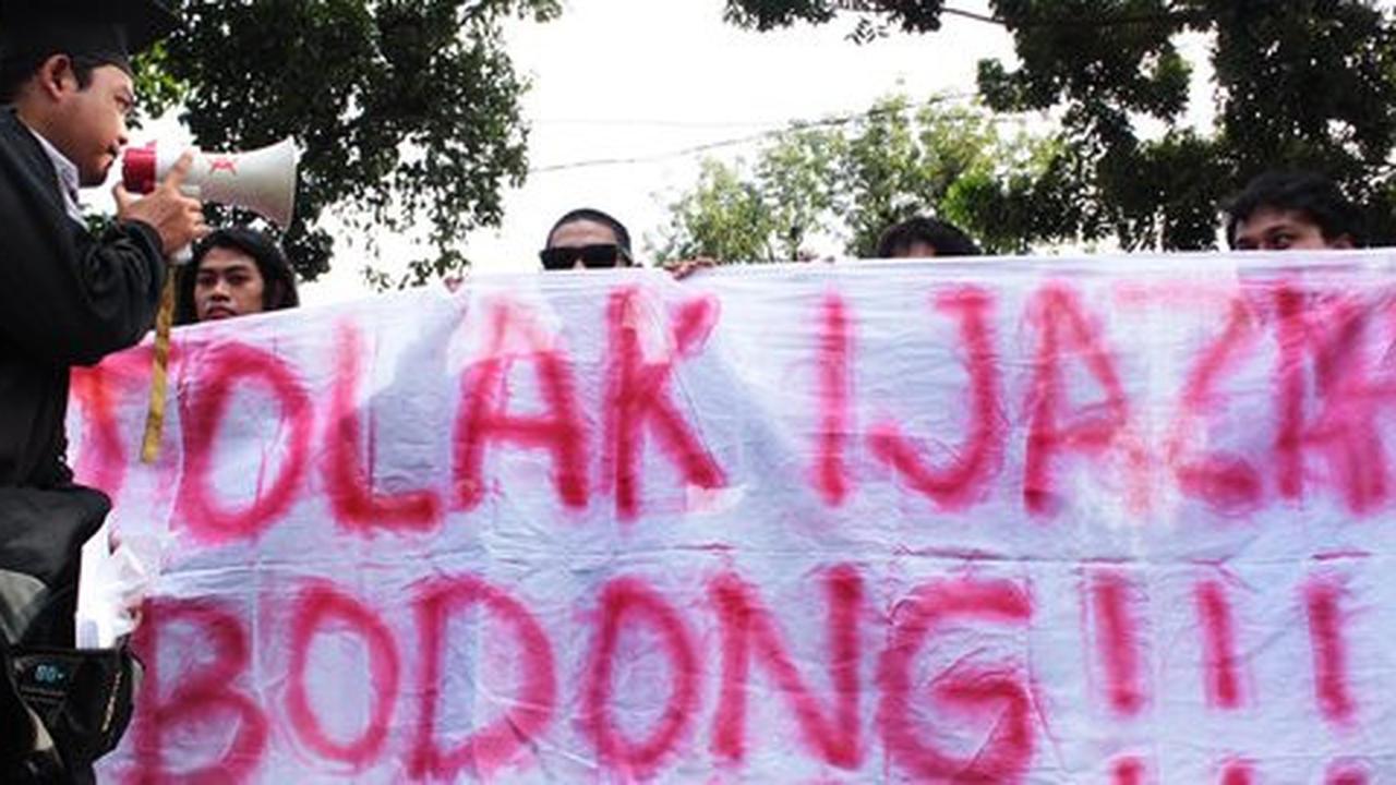 Ijazah 'abal-abal' PT nonaktif tidak berlaku untuk lamar PNS