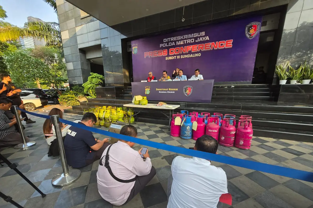 Kepolisian Republik Indonesia (Polri) menindak kasus penyalahgunaan LPG 3kg atau LPG subsidi yang terjadi di Indonesia.