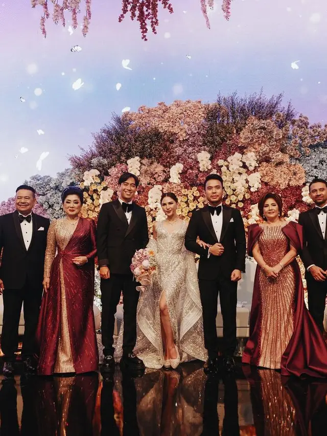 Gaun para mama Jessica Mila dan Yakup Hasibuan