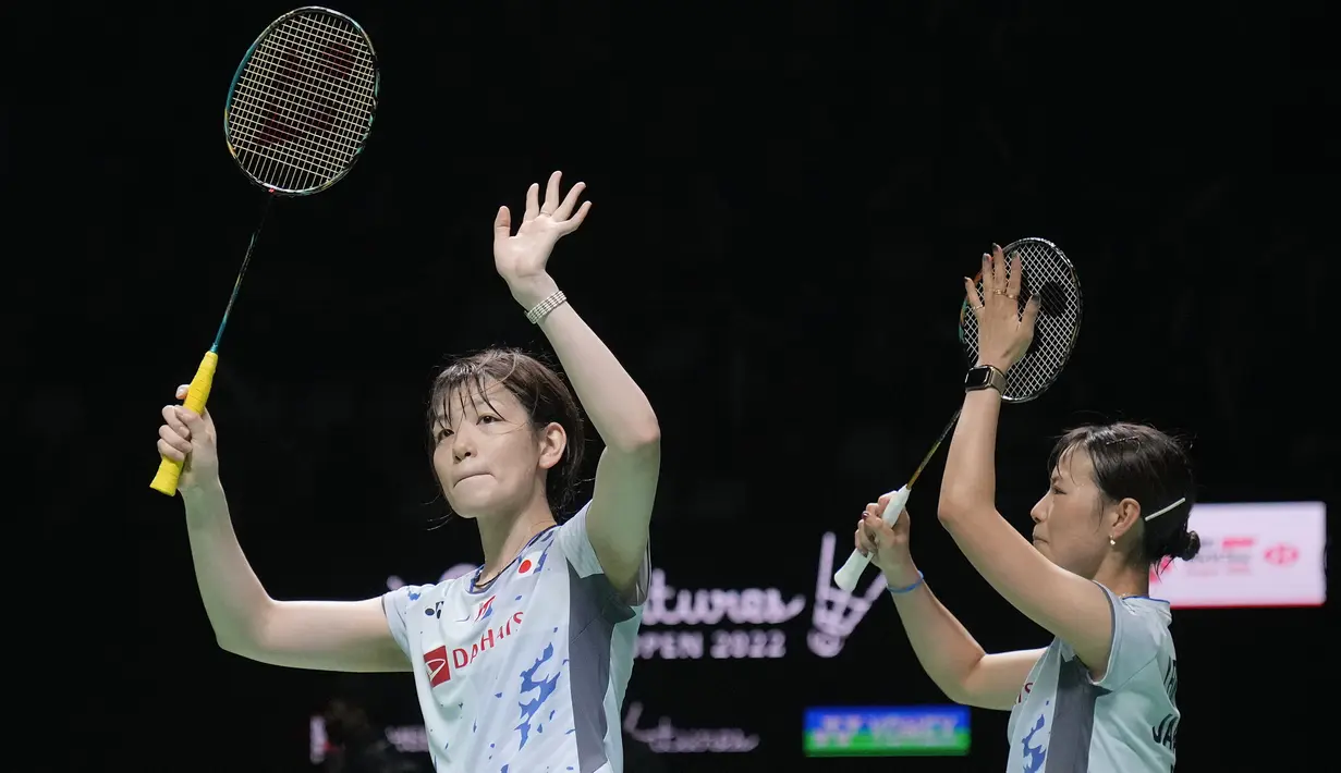 Satu-satunya nomor yang gagal diikuti wakil Cina di parta final adalah ganda putri. Dua pasangan Jepang, Yuki Fukushima/Sayaka Hirota sebagai unggulan ke-4 akan menantang unggulan ke-6, Nami Matsuyama/Chiharu Shida. Yuki Fukushima/Sayaka Hirota lolos ke final usai mengalahkan wakil Korea Selatan unggulan ke-2, Lee So Hee/Shing Seung Chan dengan 9-21, 21-14 dan 21-18. (AP/Dita Alangkara)