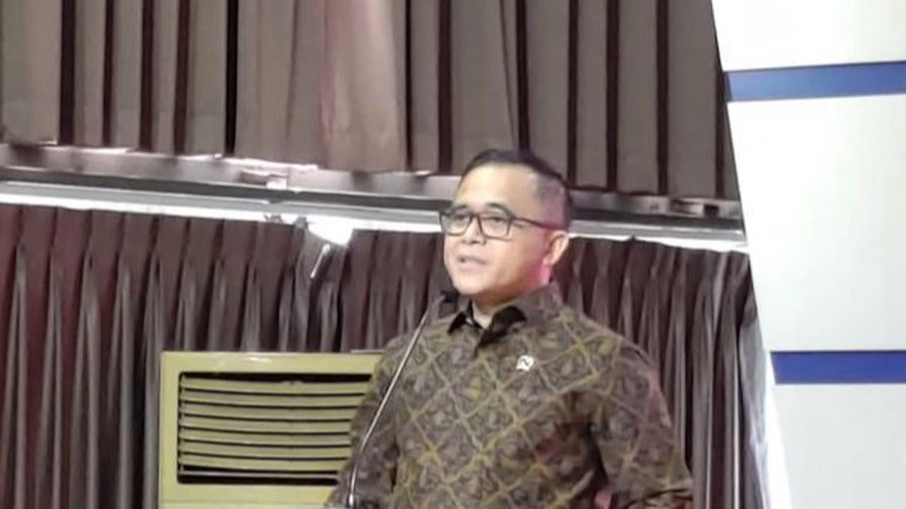 "Jadi kesepakatan pemerintah dengan DPR adalah 2,3 juta yang ada di database BKN. Ini yang kita selesaikan," kata Anas Rabu (17/1) lalu.