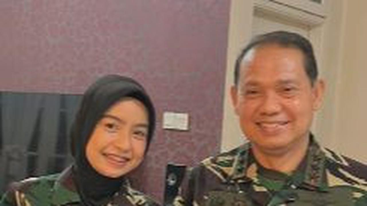 Momen Ajudan Istri Bintang 3 TNI Diberi Kejutan Ultah sama Komandan, Sweet Banget Dikira Putri Sang Jenderal