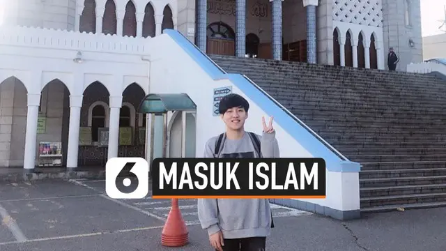 Video Blogger asal Korea Selatan, bernama Jay Kim, memutuskan untuk memeluk agama Islam dan menjadi mualaf. Ini ia lakukan karena menurutnya Islam memberikan kedamaian, dan ia ingin bertaubat dari dosa-dosa yang pernah ia lakukan.