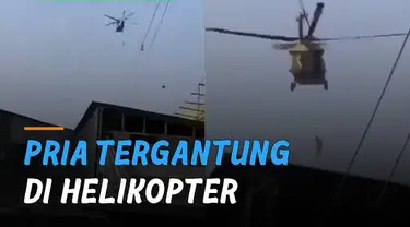 Ini dia fakta seorang pria tergantung di helikopter yang terbang di Afghanistan.