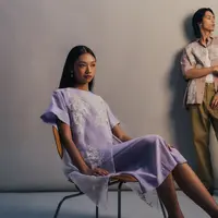 Sapto Djojokartiko kembali melanjutkan kolaborasinya bersama PILLAR dalam rangka koleksi Raya 2026. Mengusung tema A Continuation of Modern Heritage, koleksi ini menjadi pengembangan dari kerja sama sebelumnya yang mendapat respons positif dari pelanggan kedua brand. (foto/dok: Sapto Djojokartiko)