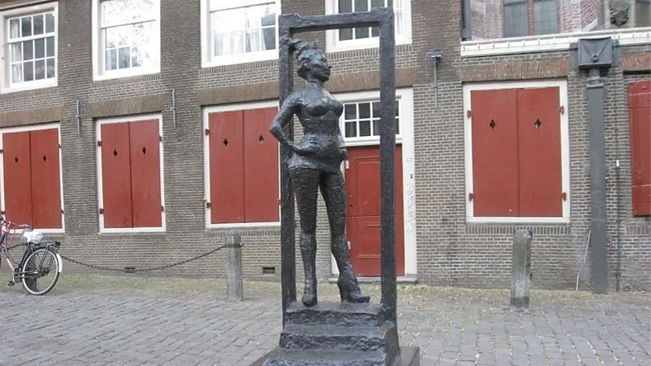 Kisah Patung Belle yang Didedikasikan untuk PSK di Amsterdam